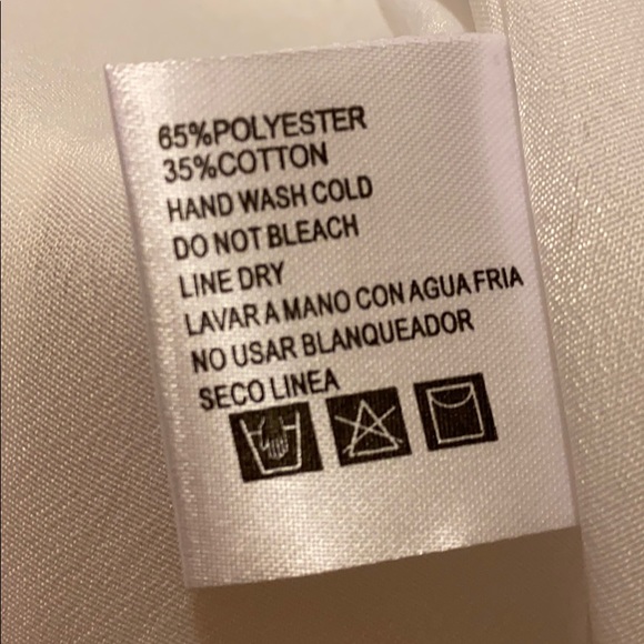 Sleeveless white dress with floral print highlight - Picture 6 of 6